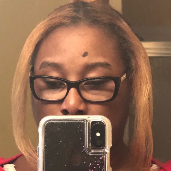 Meet your Posher, Nita - Picture 2 of 16